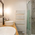 Appartement Au Dessus Des Toits