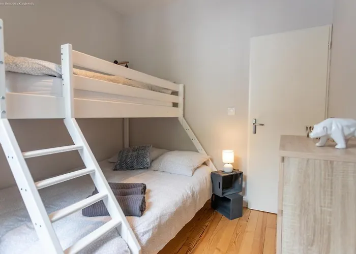 Au Dessus Des Toits * Cauterets