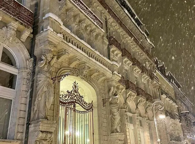 Apartament Au Dessus Des Toits