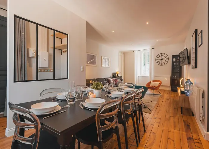 Au Dessus Des Toits * Cauterets