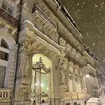 Apartment Au Dessus Des Toits
