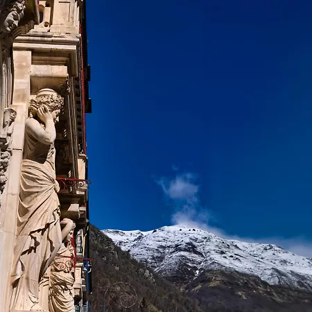 Au Dessus Des Toits דירה *