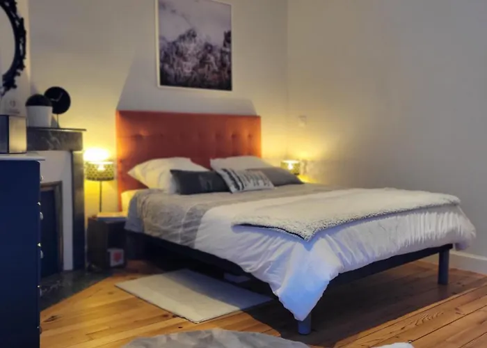 Au Dessus Des Toits Cauterets